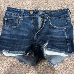 American Eagle shorts size 4.